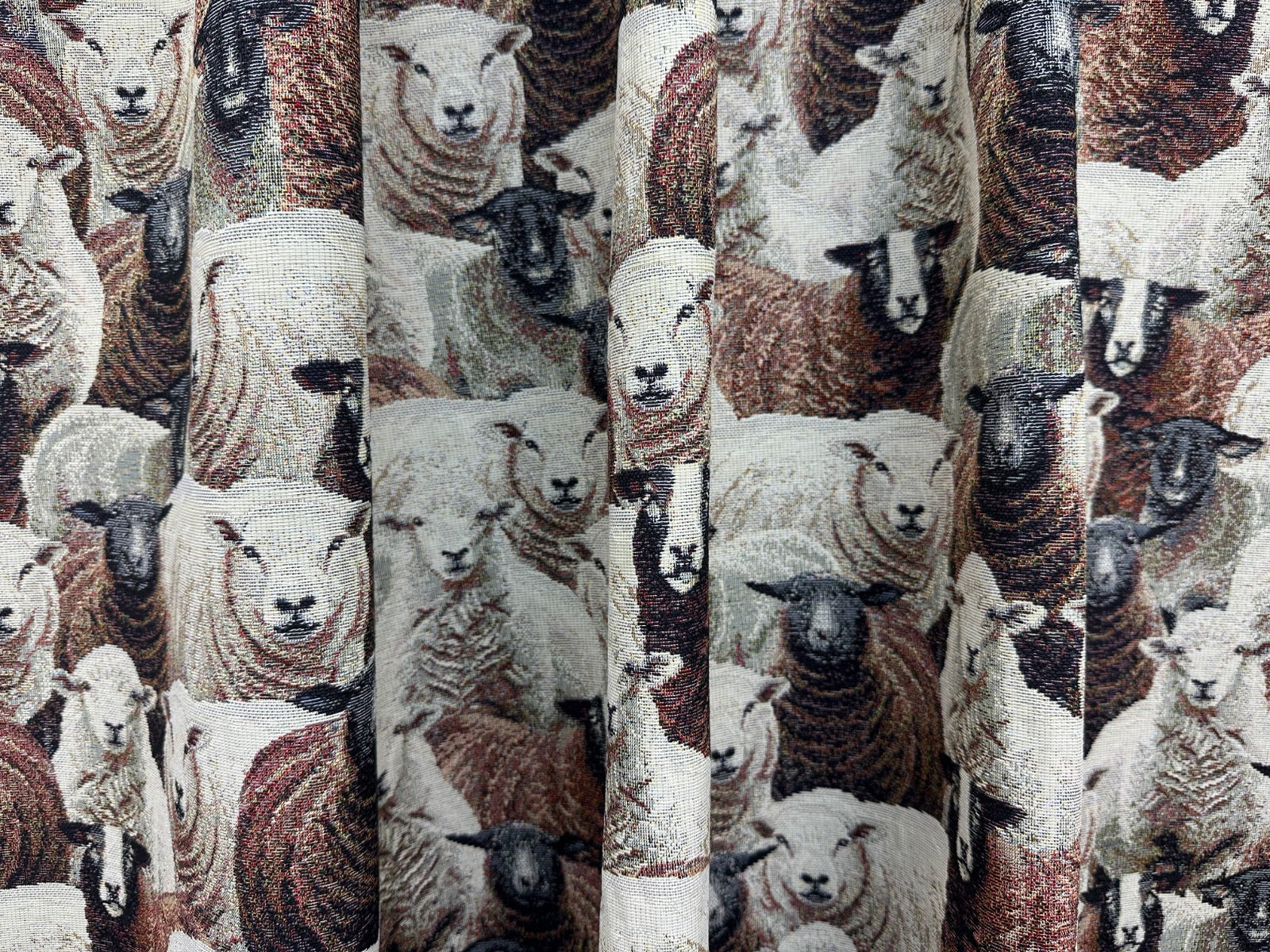 T559 Sheep Tapestry