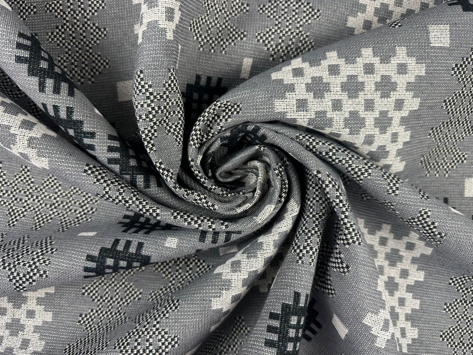 S290 Welsh Blanket Tapestry Grey