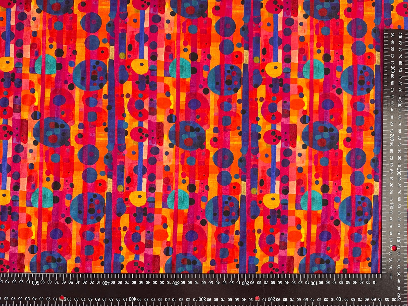 I524 City Lights Needlecord Sunrise
