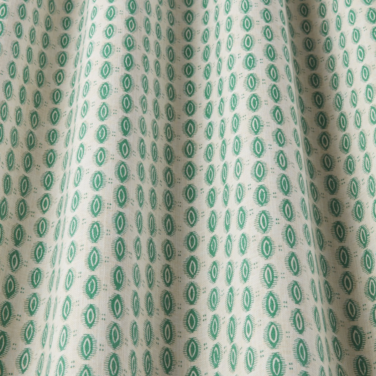 iLiv Maala Emerald