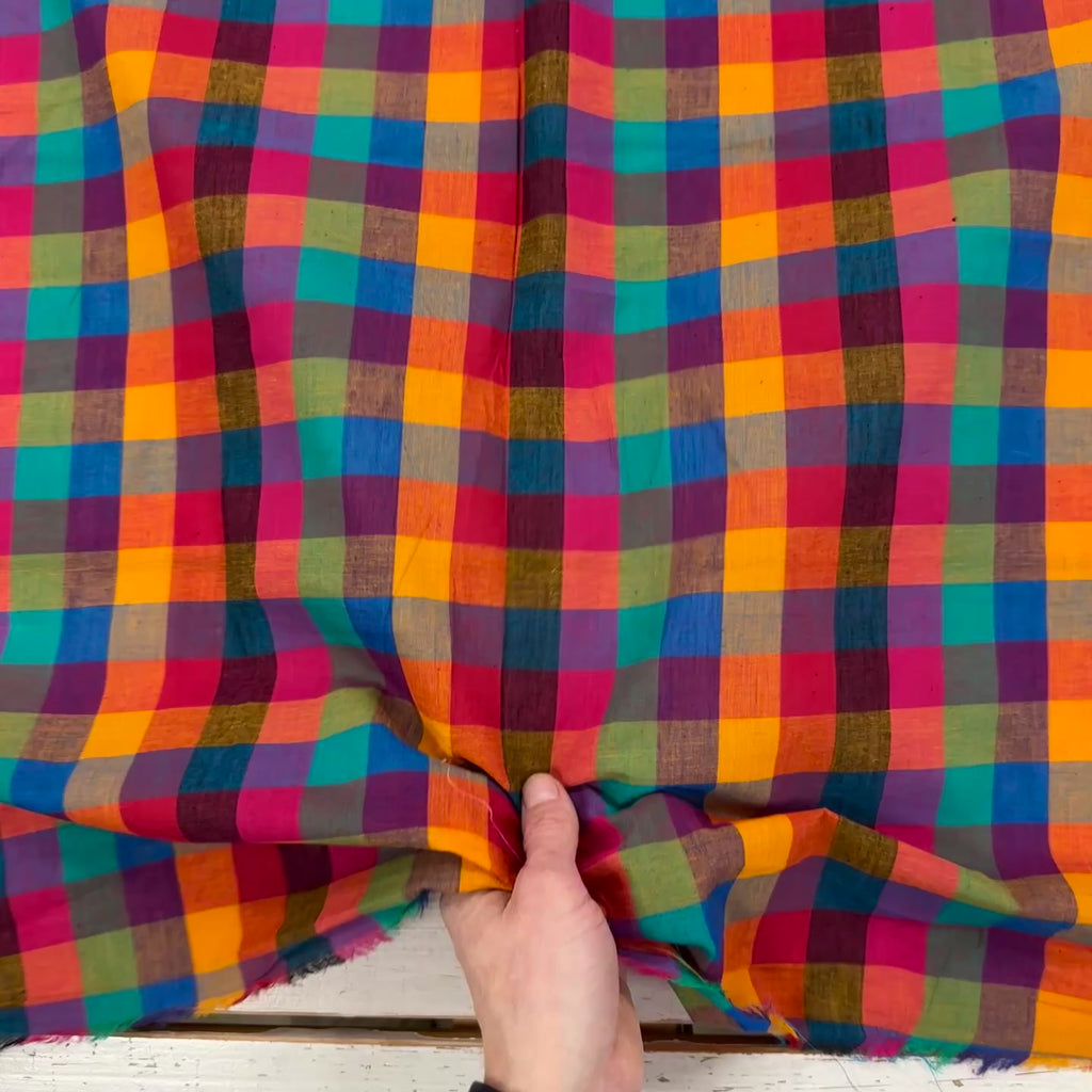 Video of Woven cotton gingham 