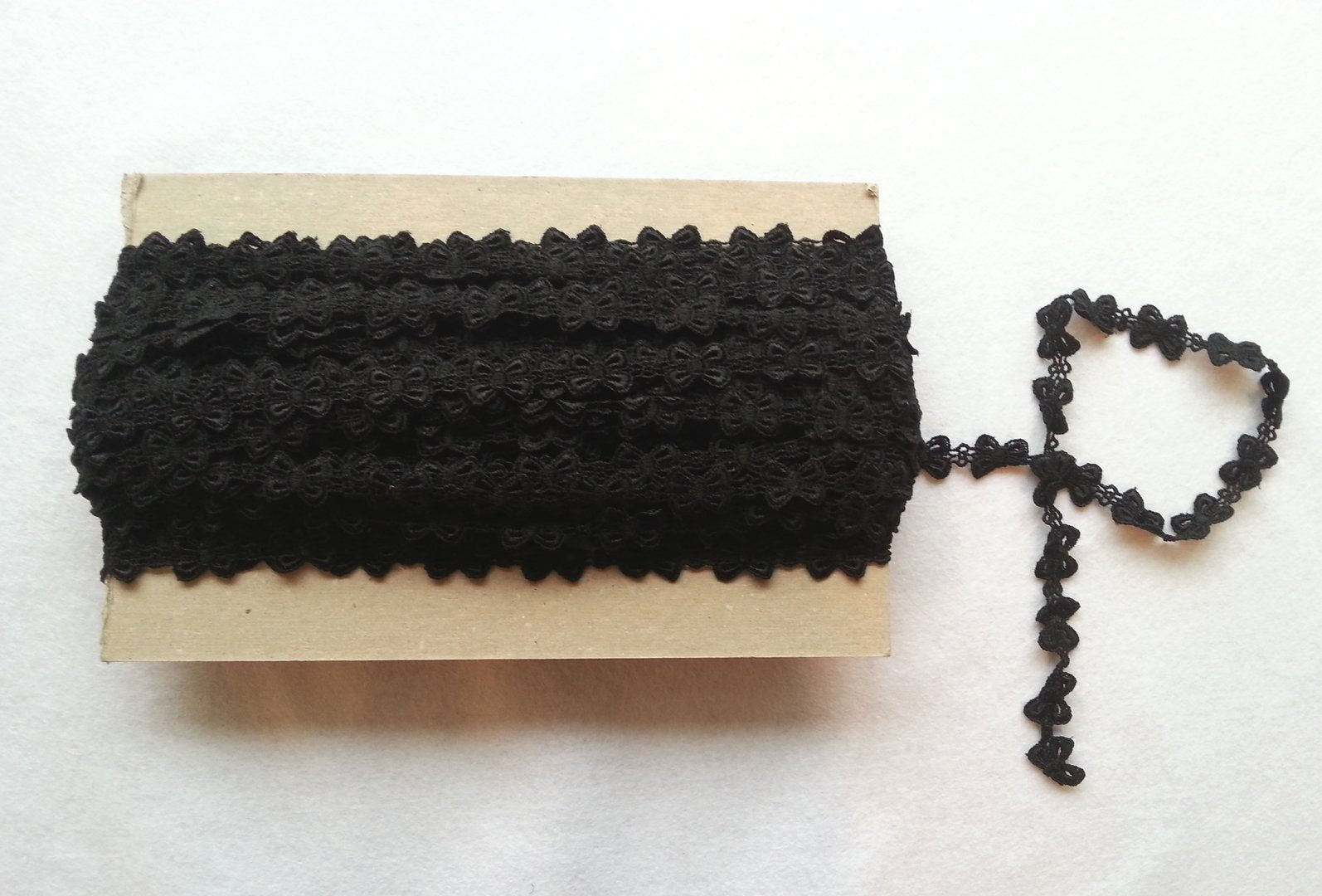 Ribbon Trim Black