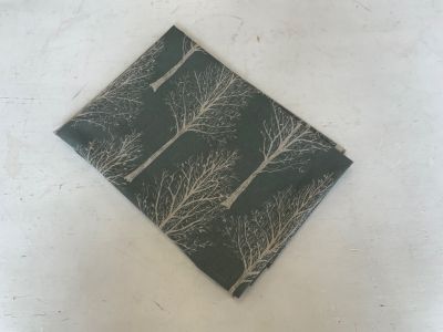 RE3842 1m Shadow trees  (140cm wide) 